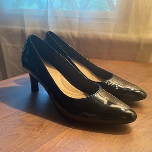Clarks Black High Heels Size 7.5